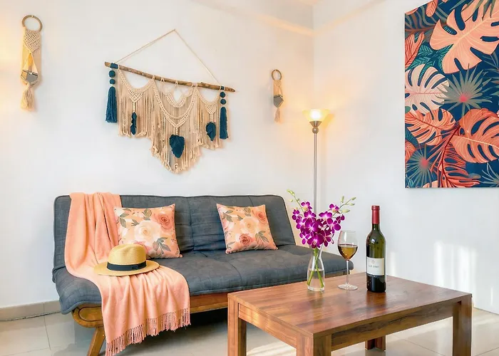 Apartment Rooftop Pool, Quiet Sunrises, 1Br 2Br Duplex Sleeps 2-8, 3 Blue Flag Beaches 15 Min, 5Th Ave 10 Min, Chedraui Grocery 15 Min, Cenotes 20 Min, Full Kitchen Fast Wifi Ac, Elevator Playa del Carmen