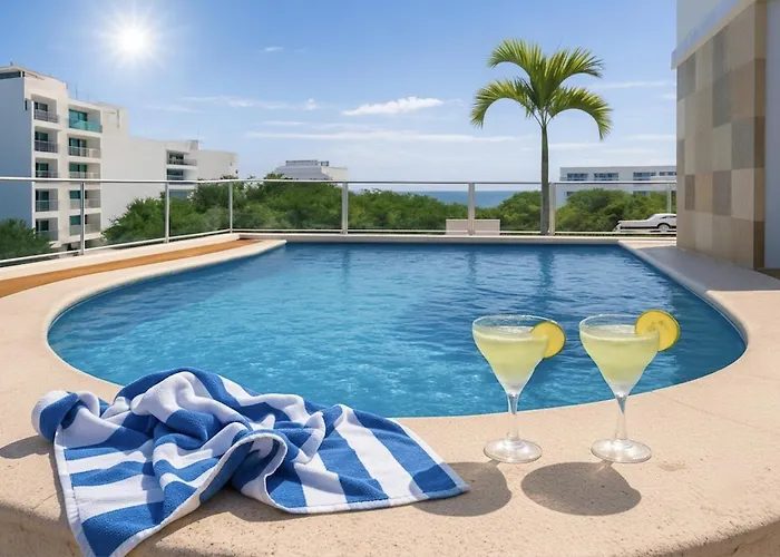 Quiet Mornings, 1br 2br Duplex, 3 Blue Flag Beaches 15 Min, Sleeps 2-8, Rooftop Pool, Full Induction Kitchen Wifi Ac Elevator, 5th Ave & Grocery 10 Min, Cenotes 20 Min, Ado Bus & Cozumel Ferry 20 Min, Free Street Parking * Playa del Carmen